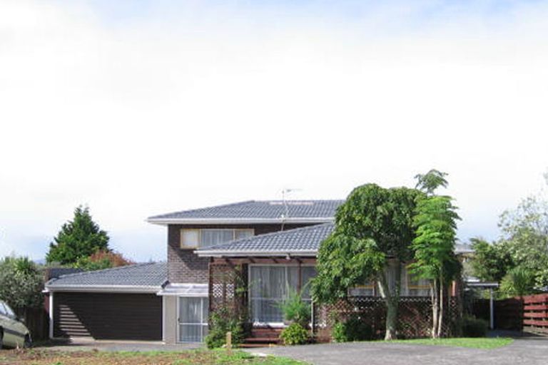 Photo of property in 13 Spence Road, Henderson, Auckland, 0612