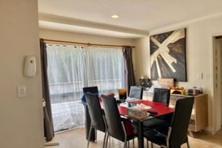 Photo of property in 24/2 Arawa Street, New Lynn, Auckland, 0600