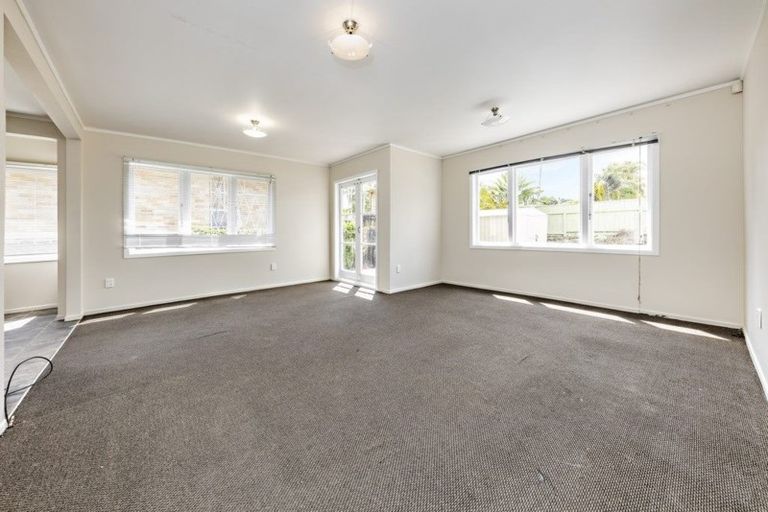 Photo of property in 1/72 Weymouth Road, Manurewa, Auckland, 2102