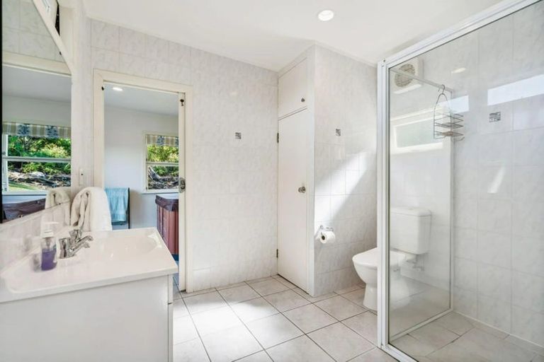 Photo of property in 64 Manganese Point Road, Tamaterau, Whangarei, 0174