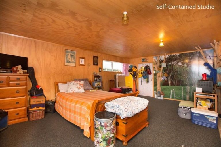 Photo of property in 398 Ruapuke Road, Raglan, 3296