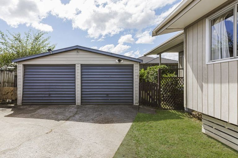 Photo of property in 2/56 Greenhaven Avenue, Opaheke, Papakura, 2113