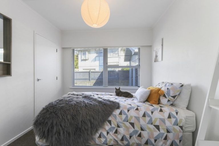 Photo of property in 279 Wellington Road, Wainuiomata, Lower Hutt, 5014