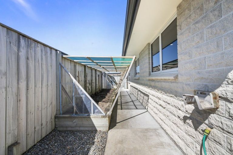 Photo of property in 12 Malthus Place, Foxton Beach, Foxton, 4815