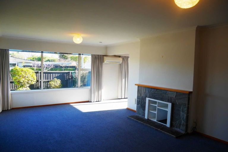 Photo of property in 2/4 Lansbury Avenue, Strowan, Christchurch, 8052