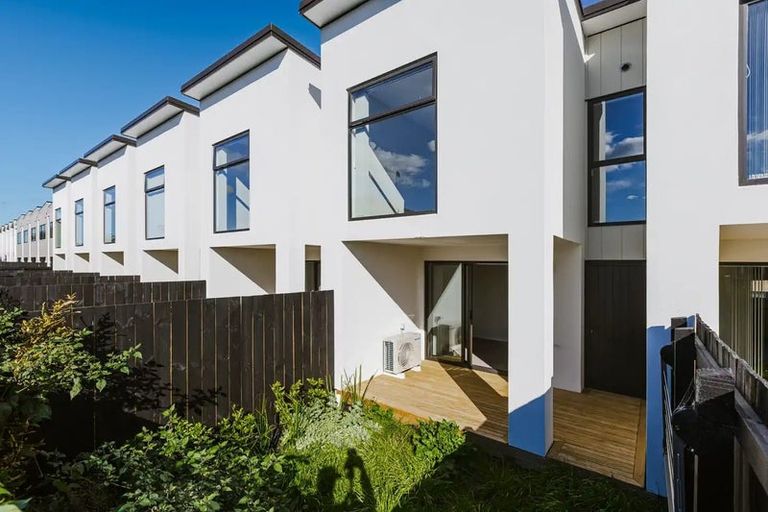 Photo of property in 64 Tukari Lane, Mangere Bridge, Auckland, 2022