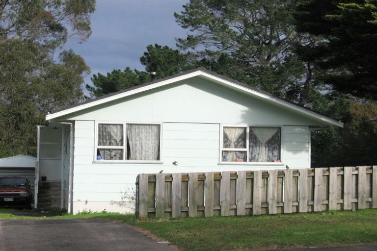 Photo of property in 14 Sunline Avenue, Massey, Auckland, 0614