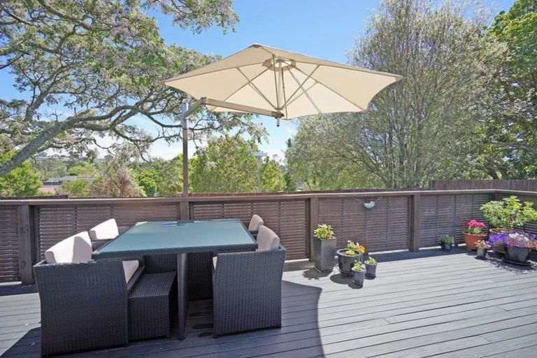 Photo of property in 1/7 Aorangi Place, Birkenhead, Auckland, 0626