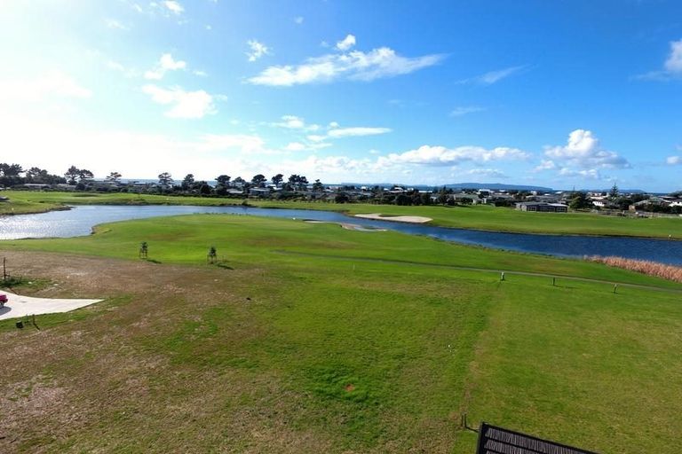 Photo of property in 137 Rangiora Crescent, Matarangi, Whitianga, 3592