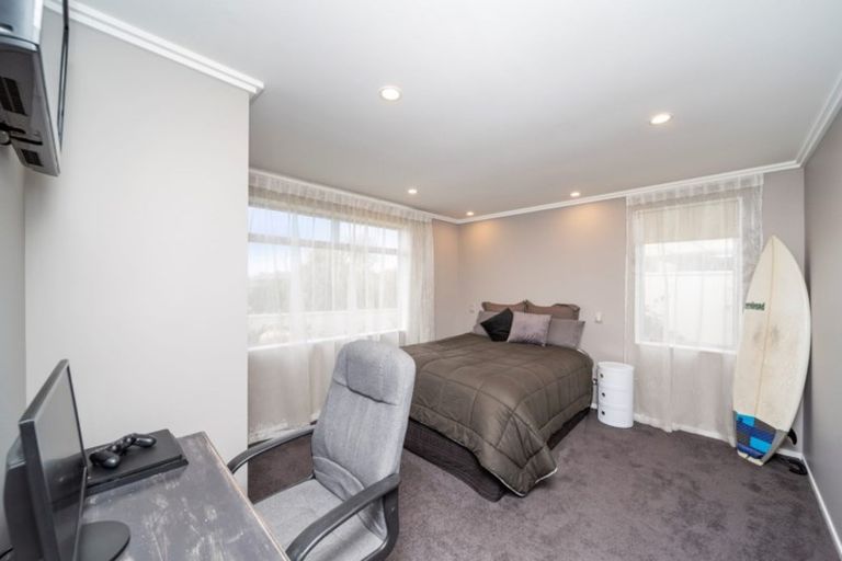 Photo of property in 21c Parkvue Drive, Bell Block, New Plymouth, 4312
