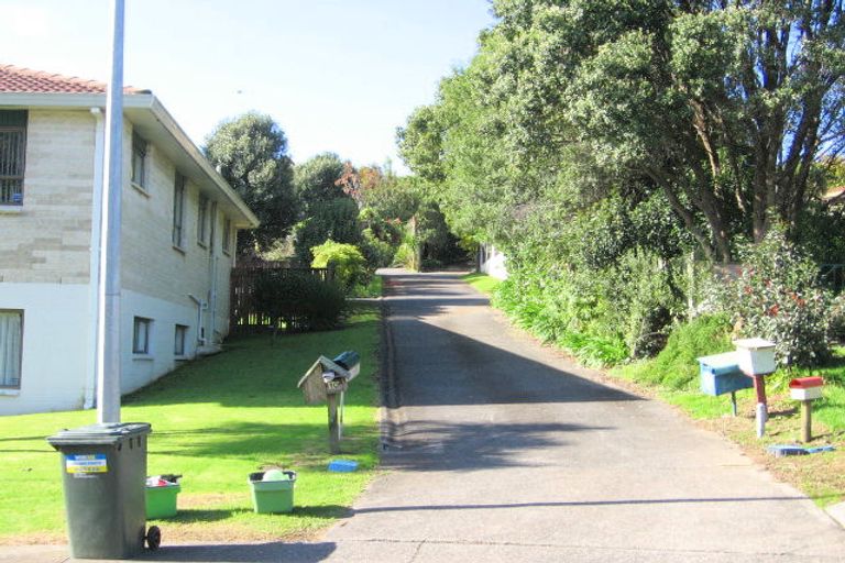 Photo of property in 1/10 Eterna Place, Clover Park, Auckland, 2019