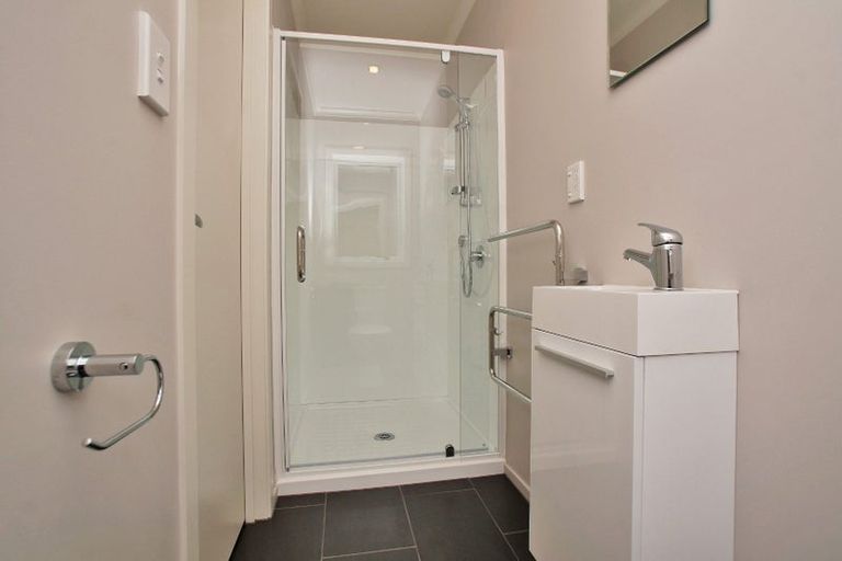 Photo of property in 30 Queens Park Crescent, Frankton, Hamilton, 3204