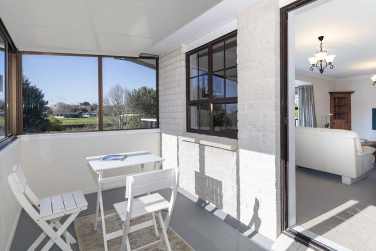 Photo of property in 64 Links View Drive, Omokoroa, 3114