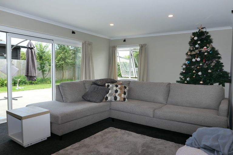 Photo of property in 37 Gallipoli Place, Paraparaumu, 5032