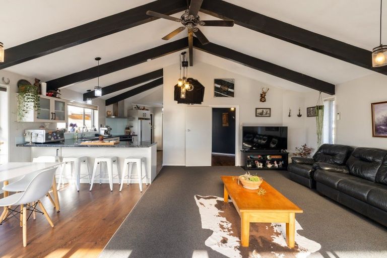 Photo of property in 9 Cascade Place, Chartwell, Hamilton, 3210