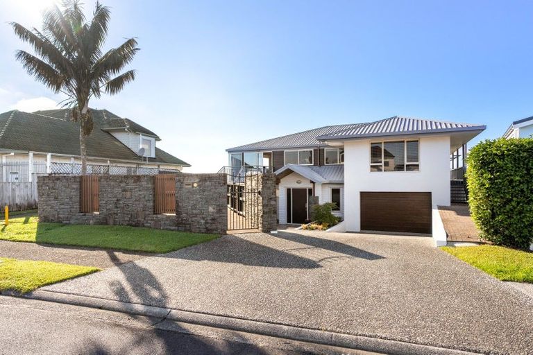 Photo of property in 133 Bruce Wallace Place, Whangamata, 3620
