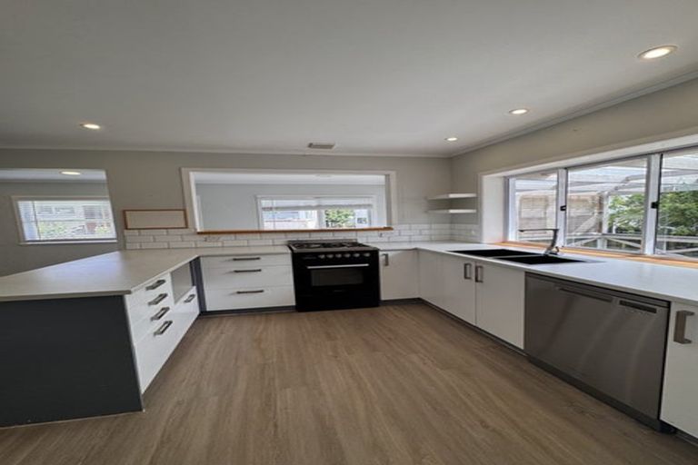 Photo of property in 13 Joyce Street, Pahurehure, Papakura, 2113