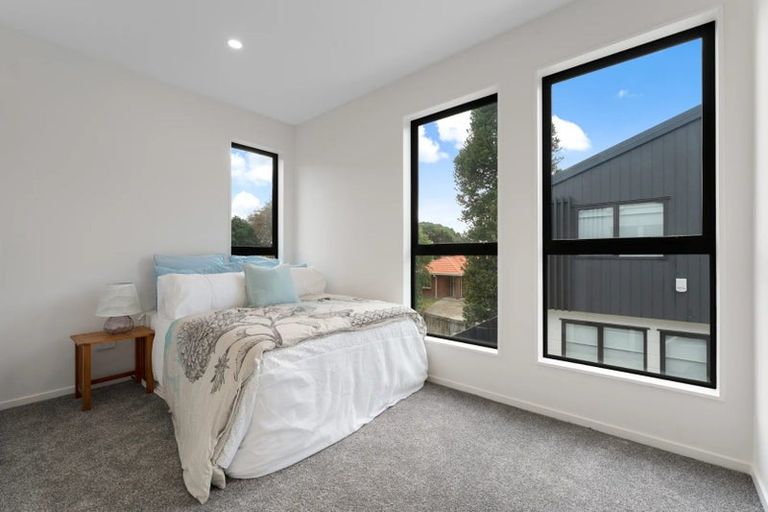 Photo of property in 5/27 Taikata Road, Te Atatu Peninsula, Auckland, 0610