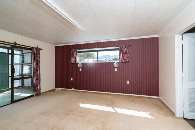 Photo of property in 2/80 Hinemoa Avenue, Taupo, 3330
