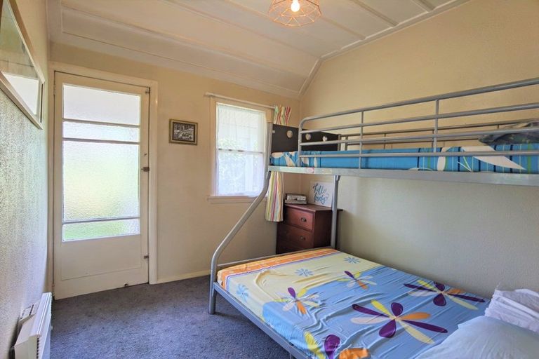 Photo of property in 9 Sale Street, Ross, 7812