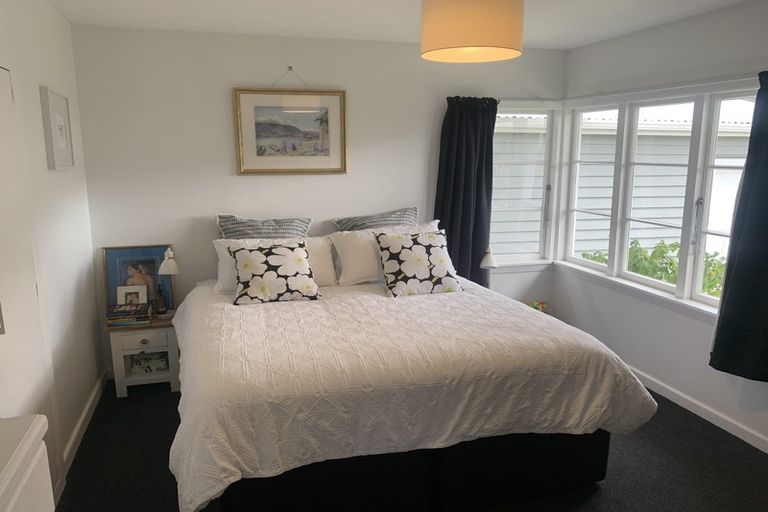 Photo of property in 2/7 Leonard Place, Saint Martins, Christchurch, 8022