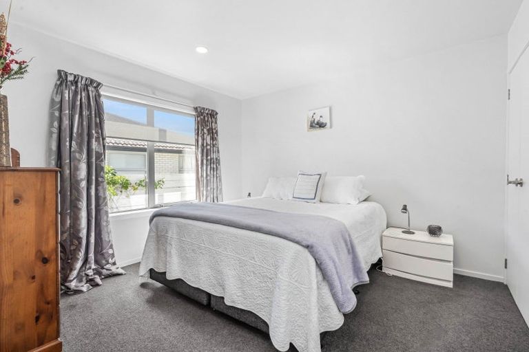 Photo of property in 22 Sando Way, One Tree Point, 0118