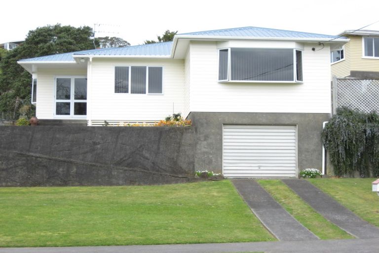 Photo of property in 31 Awanui Street, Merrilands, New Plymouth, 4312