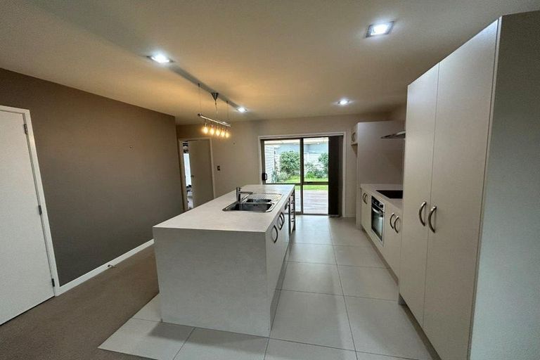 Photo of property in 5 Coprosma Close, Papamoa Beach, Papamoa, 3118