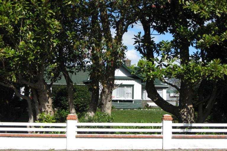 Photo of property in 5 Harris Street, Marton, 4710