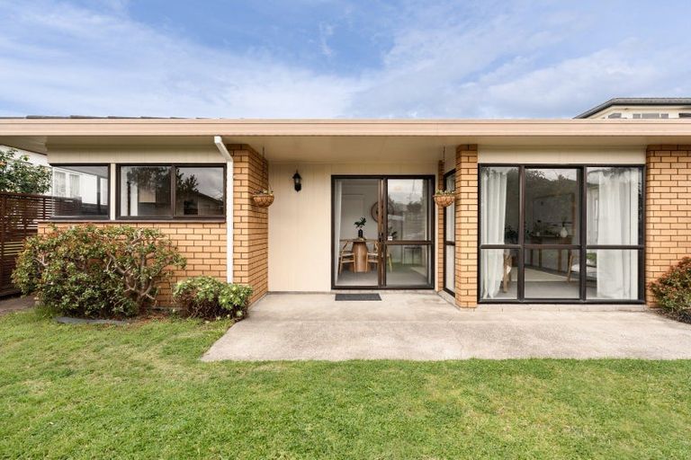 Photo of property in 10 Aberdeen Street, Mount Maunganui, 3116