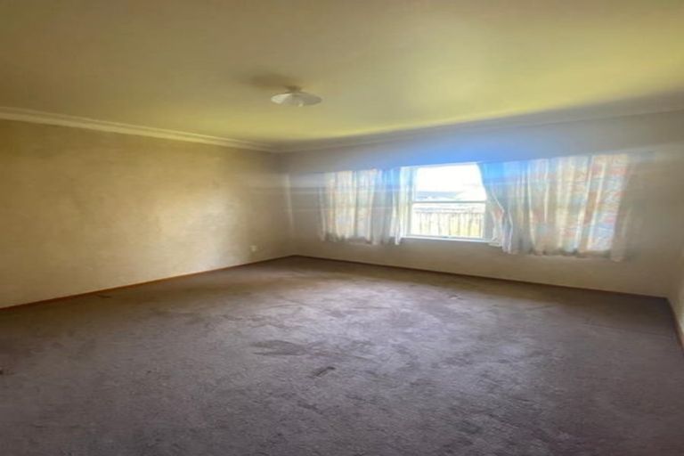 Photo of property in 107 Clevedon Road, Papakura, 2110