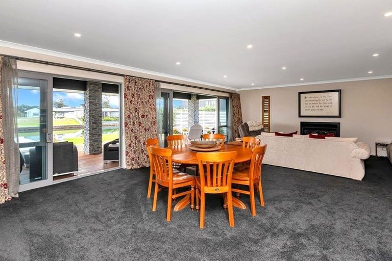 Photo of property in 44 Mariners Haven, One Tree Point, 0118