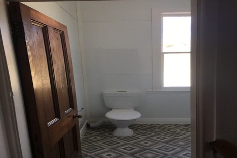 Photo of property in 13 Myrtle Crescent, Mount Cook, Wellington, 6021