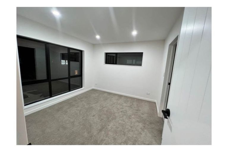 Photo of property in 54d Omana Road, Papatoetoe, Auckland, 2025