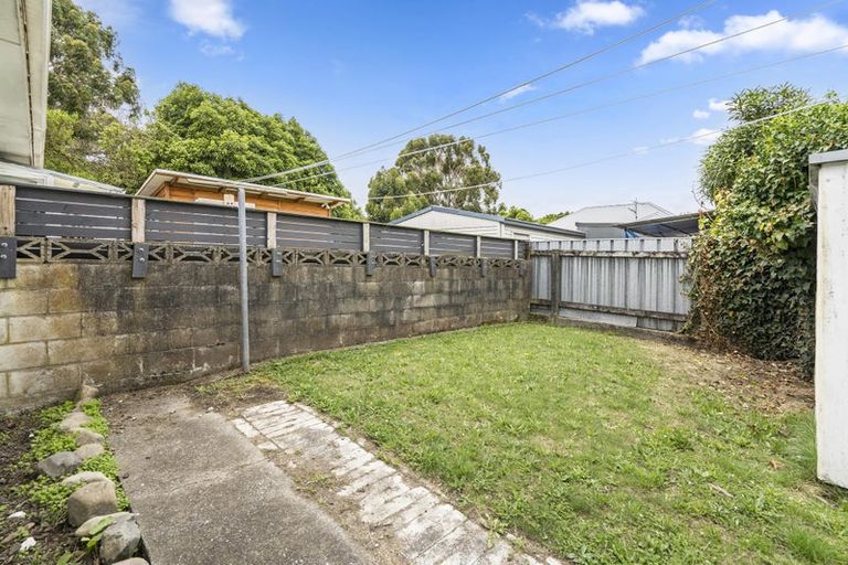 Photo of property in 3/12 Poplar Grove, Ebdentown, Upper Hutt, 5018