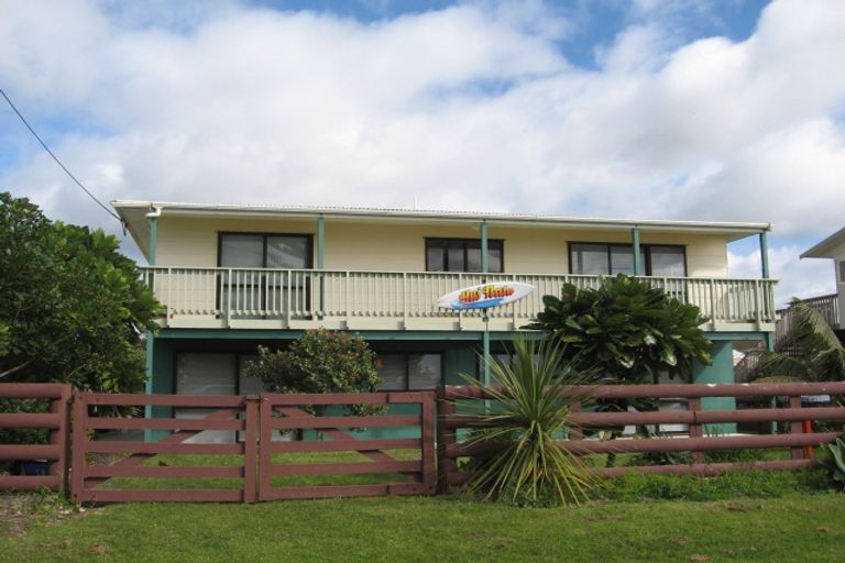 Photo of property in 9 Hall Road, Pataua North, Whangarei, 0175