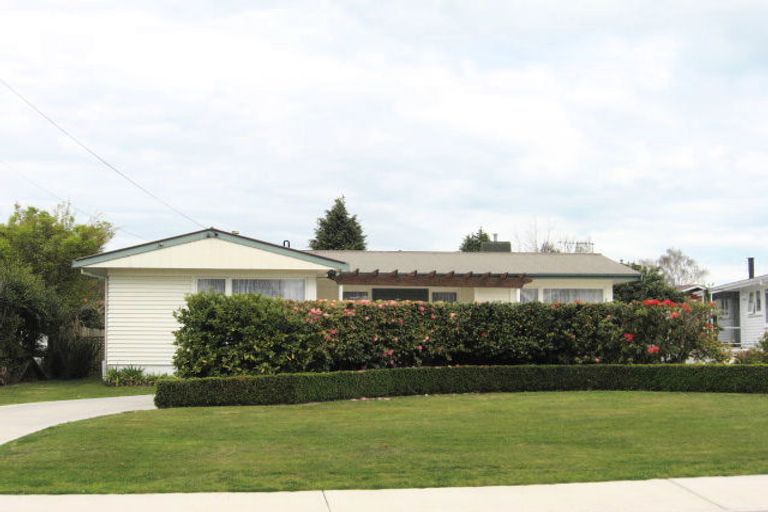 Photo of property in 22 Martin Street, Utuhina, Rotorua, 3015