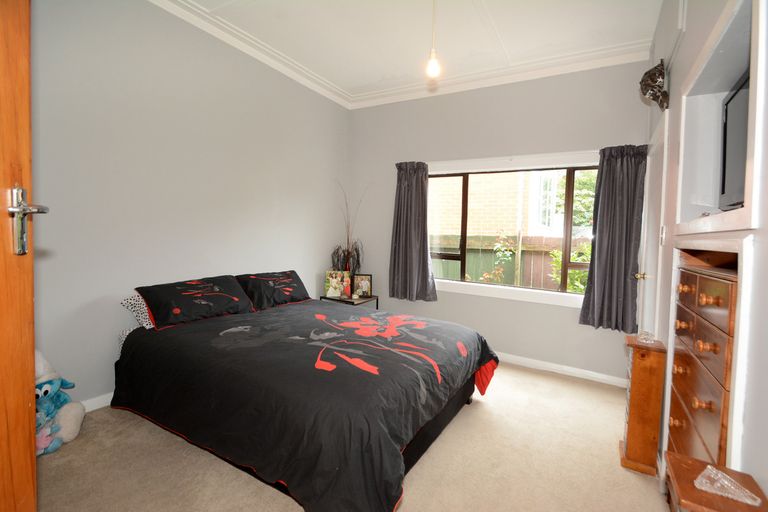 Photo of property in 2a Neill Street, Green Island, Dunedin, 9018