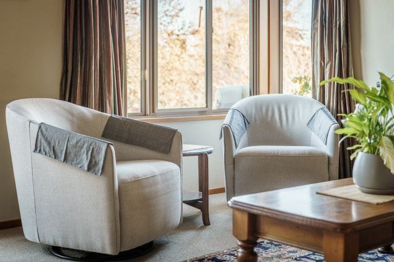 Photo of property in 72a Meadowstone Drive, Wanaka, 9305