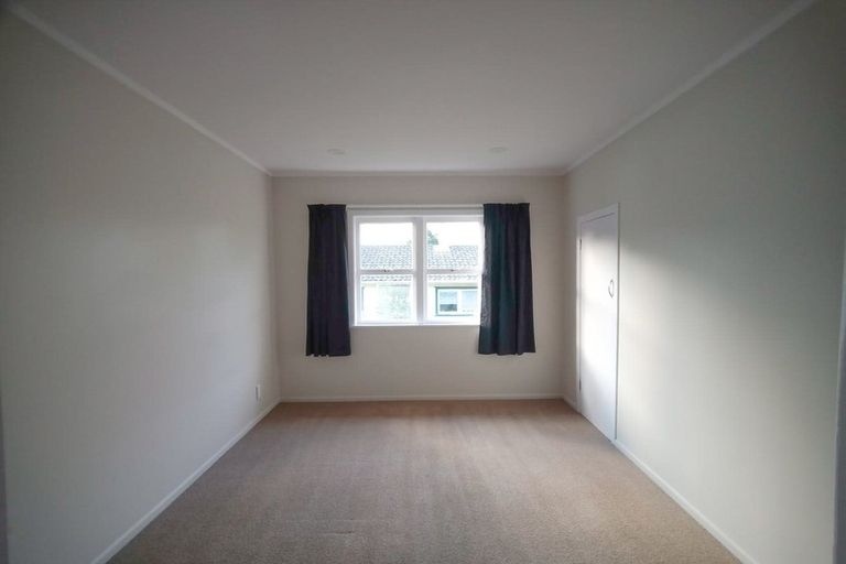 Photo of property in 26 Lanigan Street, Birkdale, Auckland, 0626