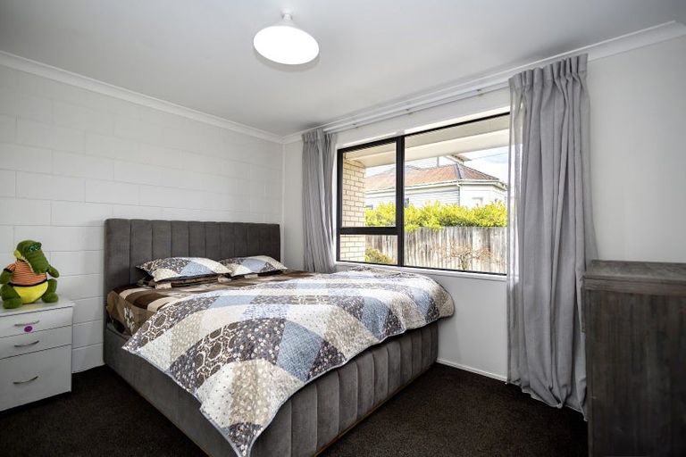 Photo of property in 1/164 Edgeware Road, Edgeware, Christchurch, 8013