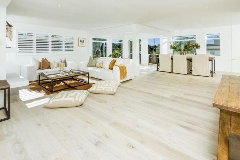 Photo of property in 15 The Strand, Takapuna, Auckland, 0622