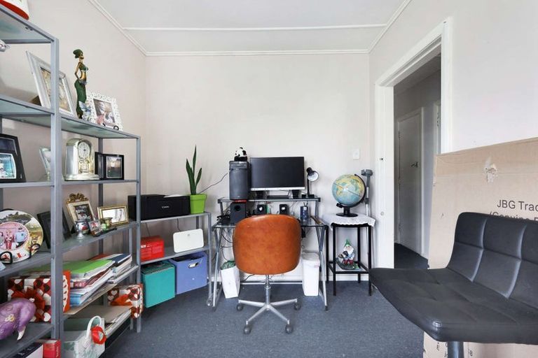 Photo of property in 20 Suffolk Street, Patea, 4520