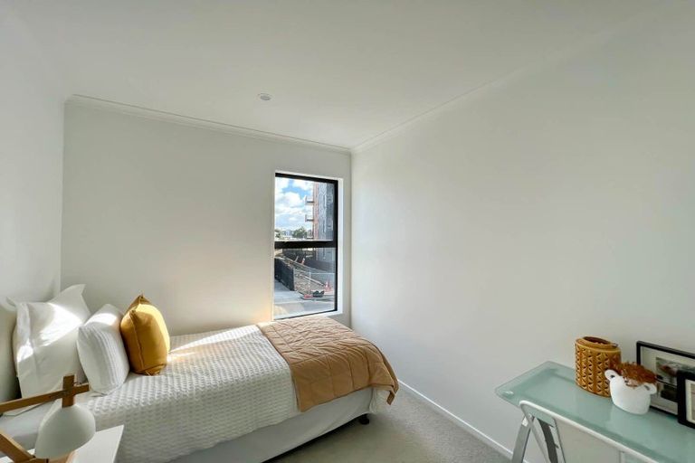 Photo of property in 3 Hema Road, Hobsonville, Auckland, 0616