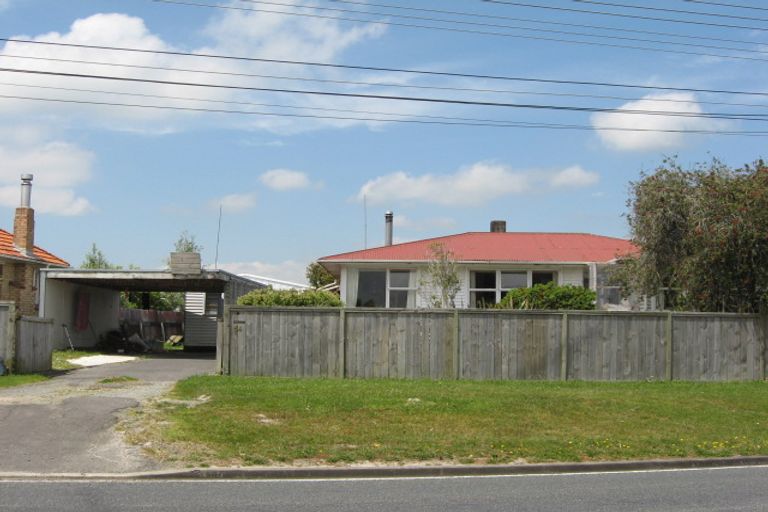 Photo of property in 54 Riverhead Road, Kumeu, 0810