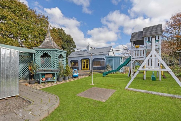 Photo of property in 15 Daniell Street, Bulls, 4818