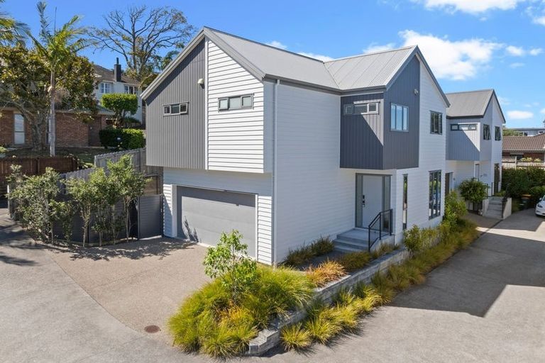 Photo of property in 20a Waterloo Street, Howick, Auckland, 2014