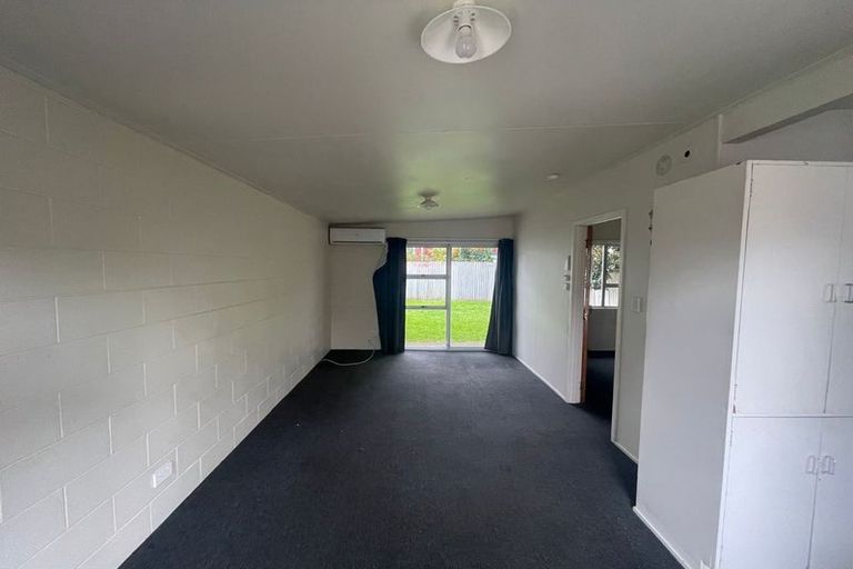 Photo of property in 2/21a Landscape Road, Papatoetoe, Auckland, 2025