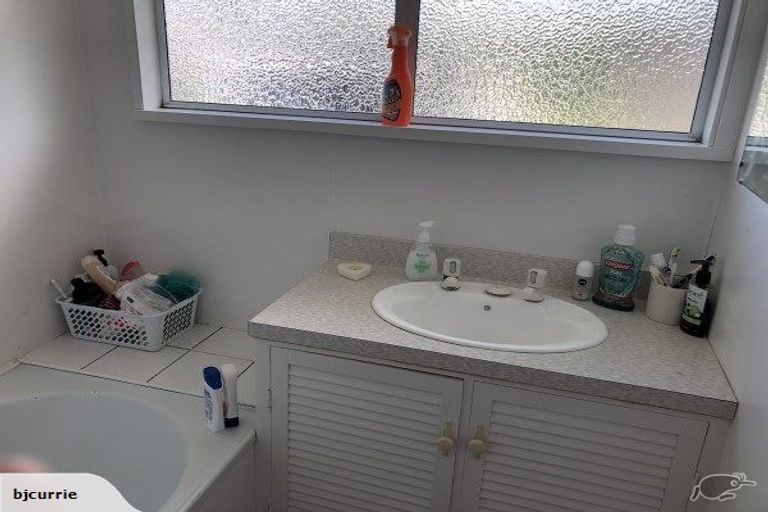 Photo of property in 23 Monowai Place, Westbrook, Palmerston North, 4412