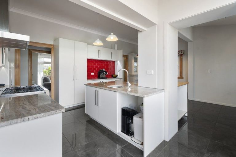 Photo of property in 24 Limbrick Street, Terrace End, Palmerston North, 4410